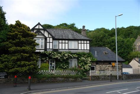 tudor lodge hotel porthmadog|tudor lodge wales snowdonia.